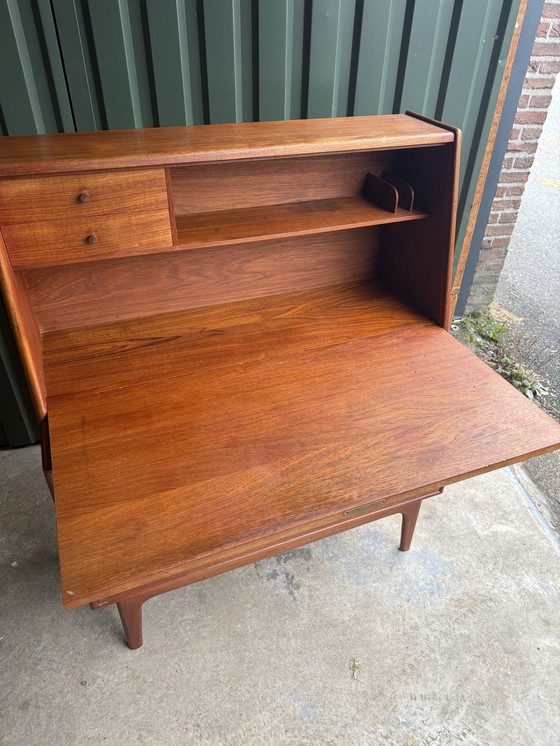 Image 1 of Il segretario danese del teak Arne Hovmand-Olsen