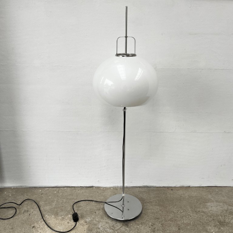 Lampada da terra di design della metà del secolo Lucerna - Luigi Massoni per Guzzini - Italia