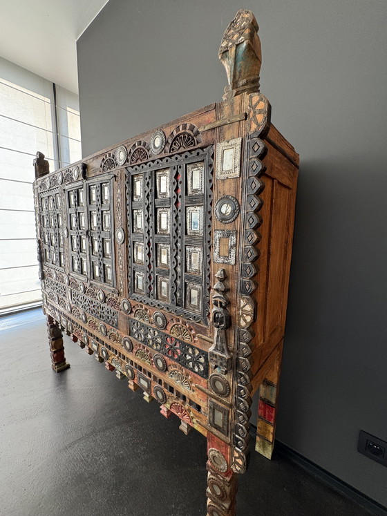 Image 1 of Antique Rajasthani wedding cabinet (India) – hand-carved bar cabinet with mirrors