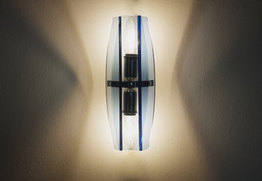 Veca blauwe glazen Italiaanse wandlampen set van 2 Fontana Arte mid-century moderne facetglazen lampen