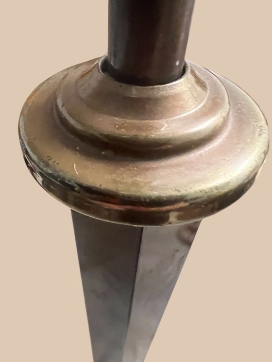 Image 1 of Impressionante lampada da terra Art Déco in ottone patinato