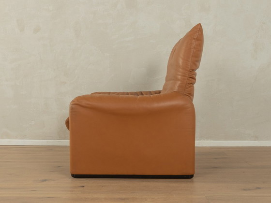 Image 1 of 675 MARALUNGA Sillón y otomana, Vico Magistretti, Cassina