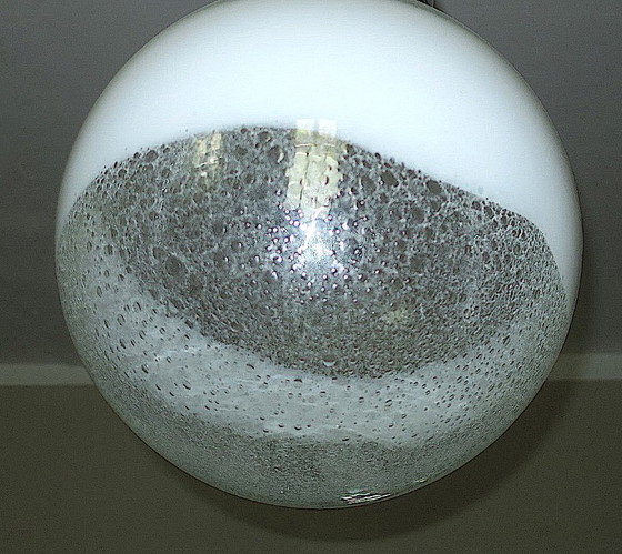 Image 1 of Murano Mazzega Globe hanglamp met een opvallende werveling, jaren 60