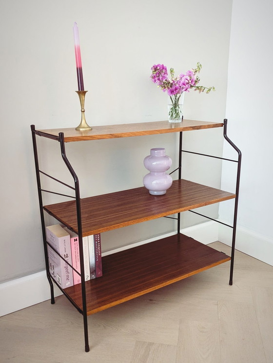 Image 1 of Vintage vrijstaand boekenrek, wandrek van WHB 