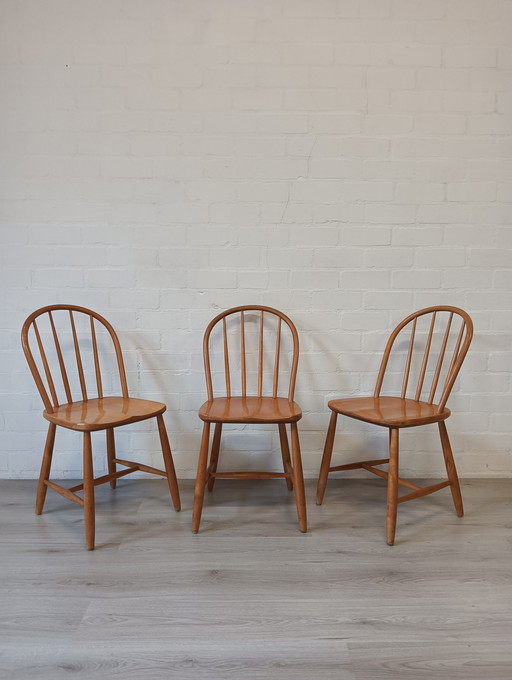 Chaises Nesto par Nassja Stolenfabrik Suède