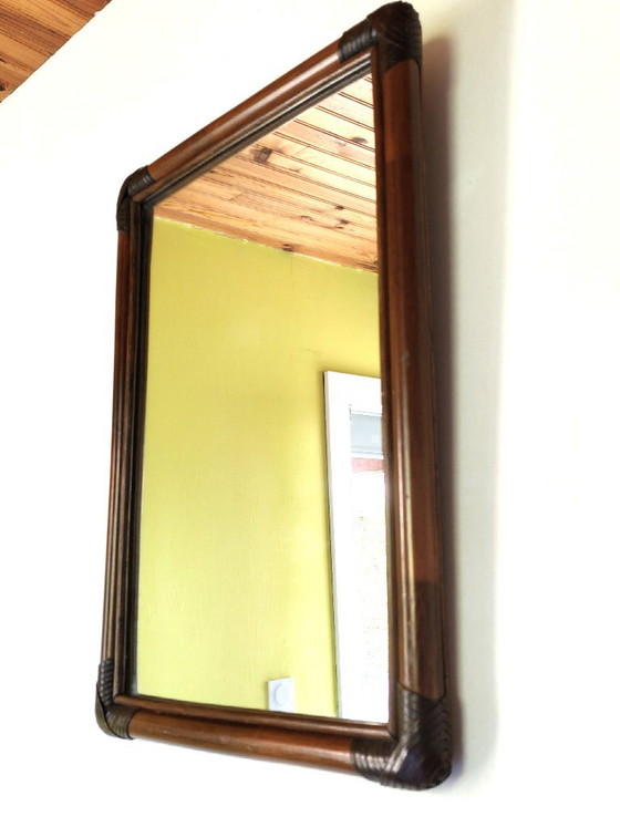 Antieke spiegel gemaakt van bamboe en gevlochten leer. – Leather, Bamboo (photo 11 of 11)