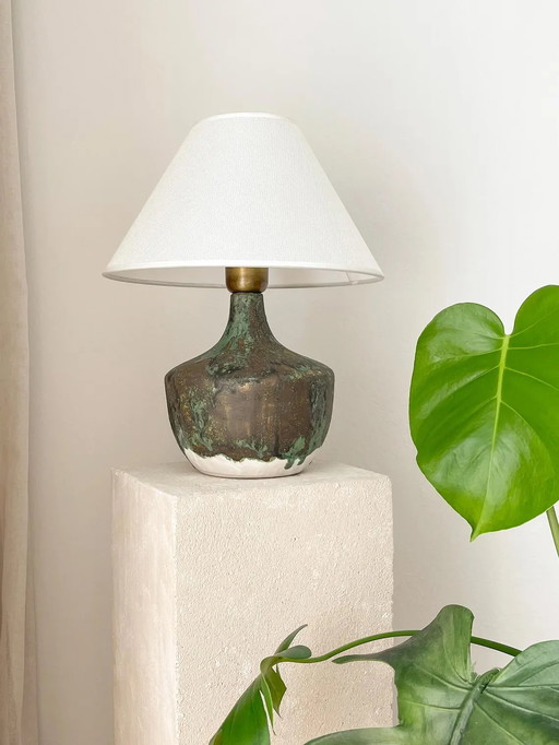 Helios Table Lamp, Minimalist Lighting for Modern Interiors