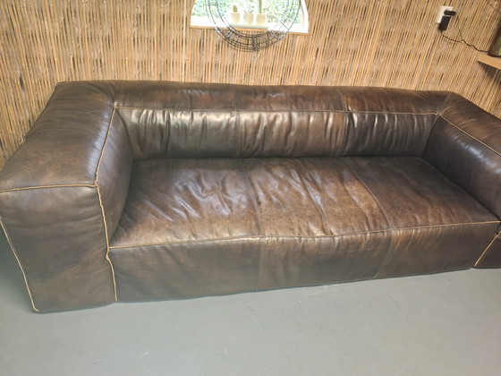 Image 1 of Zware oersterke lederen bank.