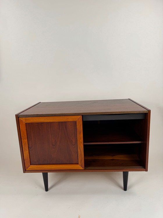 Image 1 of Rosewood Sliding Door Cabinet by Faarup Møbelfabrik – Refined Danish Elegance