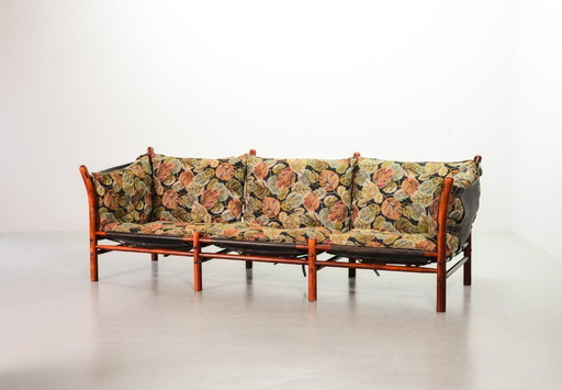 Beautiful Arne Norell 3-Seat ‘Ilona’ Rosewood Sofa for Arne Norell AB Aneby Möbler with Autumn Leaves Fabric Upholstery. Sweden.