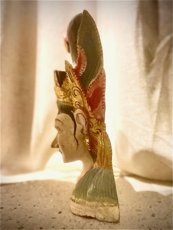 Image 1 of Sculpture sur bois balinaise – buste divin décoratif, Indonésie (XXe siècle)