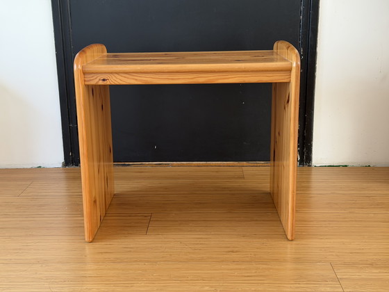 Image 1 of Tavolino vintage in pino massello