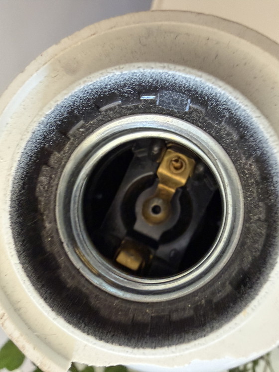 Image 1 of Lampada vintage in ceramica bianca degli anni '80