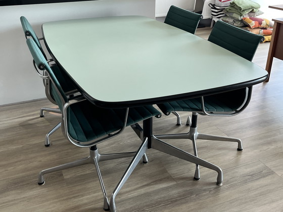 Image 1 of Original Vitra table + 4 swivel Vitra EA 108 chairs