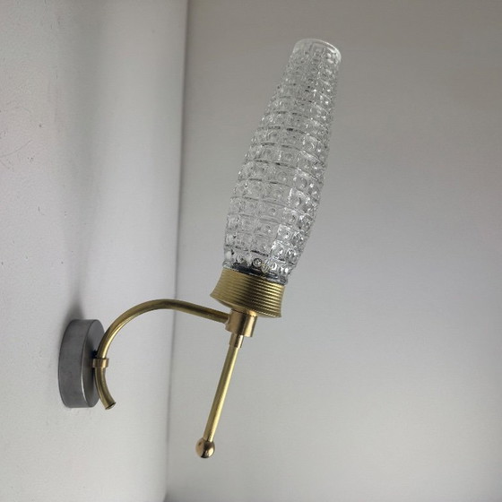PAIR OF VINTAGE 1950S WALL LIGHTS – Brass (photo 2 of 10)