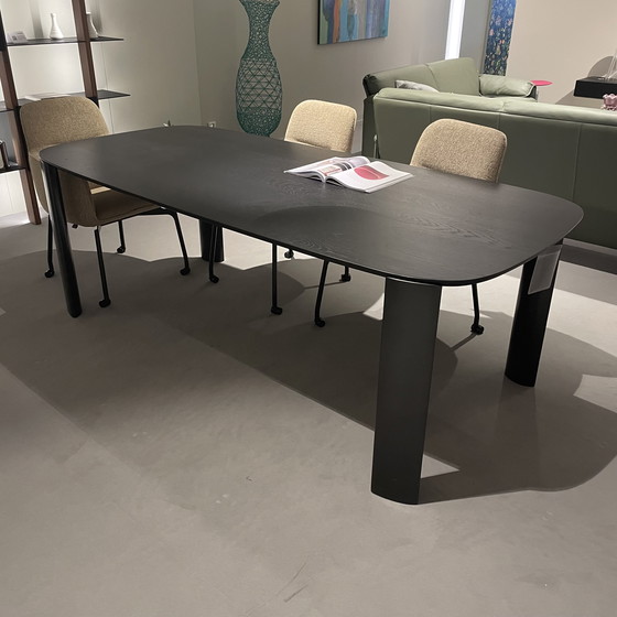 Image 1 of Leolux Tico dining table - 220x100