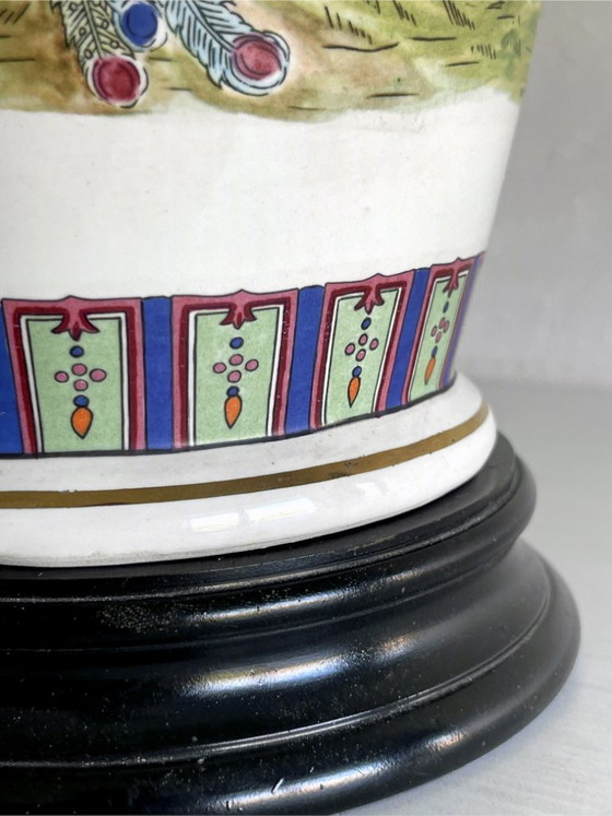 Image 1 of Large ceramic lamp signed V.V. Carraresi, inspired by traditional Chinese designs.