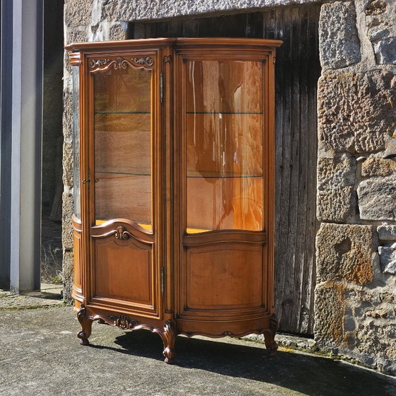 Image 1 of Franse vintage glazen vitrinekast - Kersenhouten vitrine - Louis XV-stijl - jaren 70