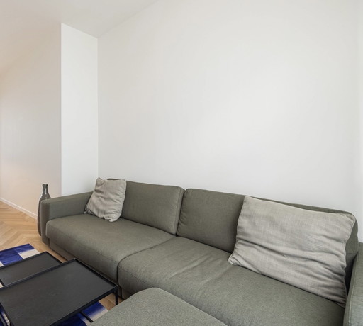 Poltrona e pouf Gero Wonen, verde oliva