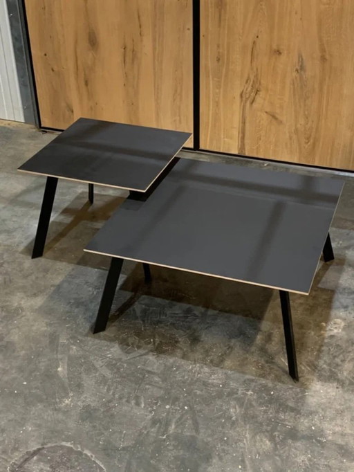 Tables basses en noir phénix