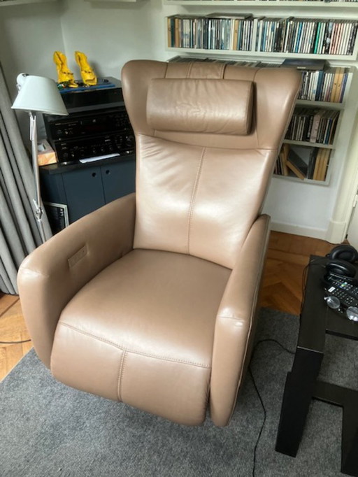prominent recliner