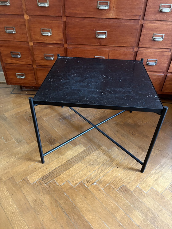 Image 1 of Table d'appoint 60x60 HANDVÄRK marbre