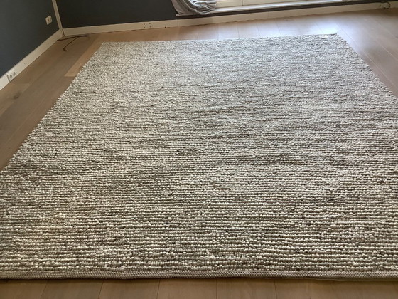 Image 1 of Groot grof geknoopt wit wollen vloerkleed van Perletta 285x335cm