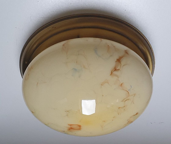 Image 1 of Große Art-Deco-Deckenleuchte aus Opalglas (33 cm).