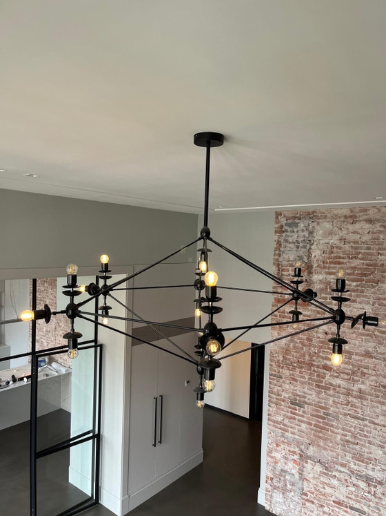 Jason Miller Modo Chandelier – Zwarte hanglamp met 21 bollen – Hanglampen, Aluminium (photo 5 of 6)