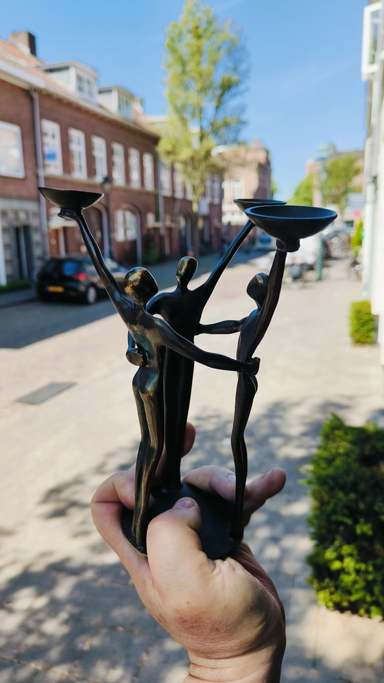 Image 1 of Corry van Ammerlaan Niekerk Statua in bronzo "Spirito di squadra"