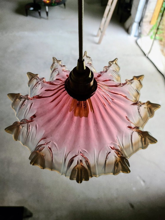 Image 1 of sospensione in vetro opalino rosa