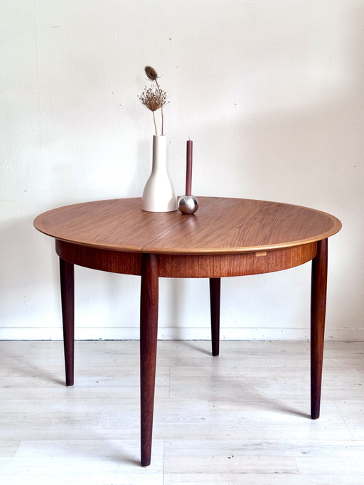 Mesa de comedor redonda vintage Teca Años 60 Lübke