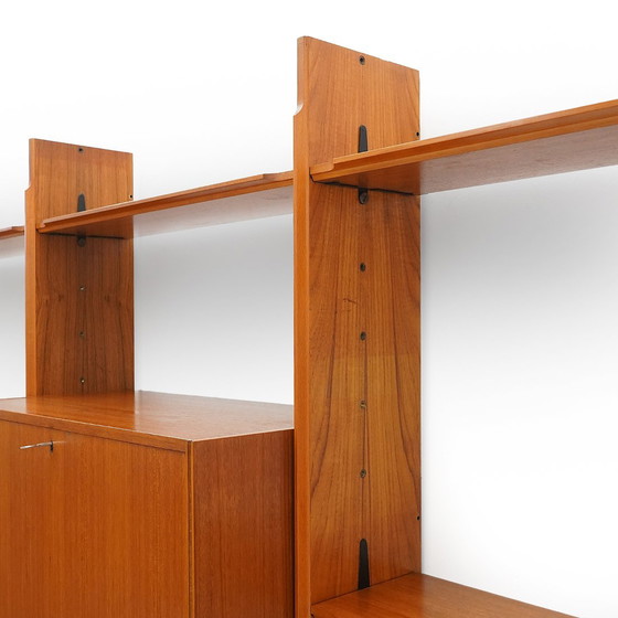 Image 1 of Librería con montantes de madera de AV Arredamenti Contemporanei, años 60