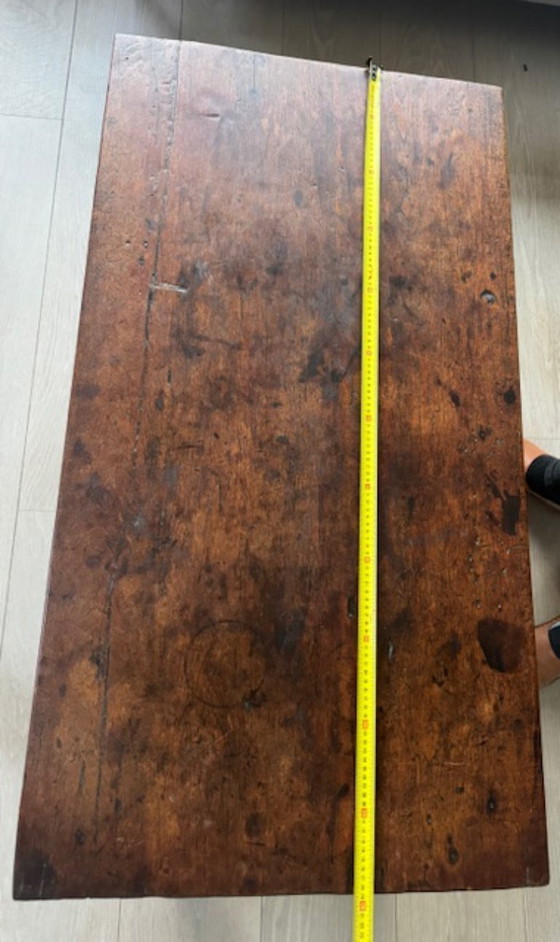 Image 1 of Table basse coloniale en teck