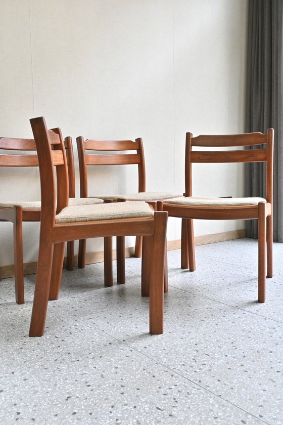 Image 1 of 4 sedie da pranzo design danese Dyrlund in teak massello