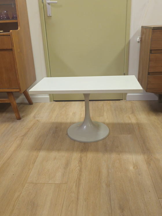 Image 1 of Tavolino da caffè Tulip vintage, tavolino laterale, bianco