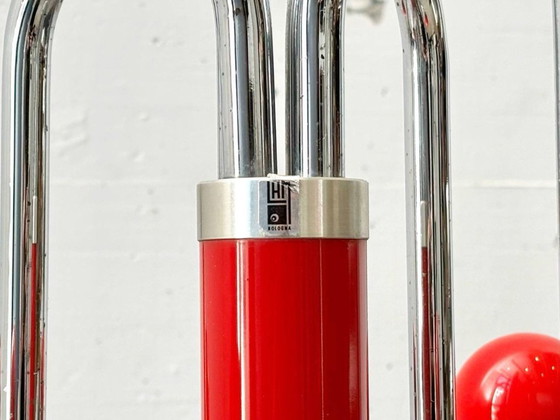 Image 1 of Armario de mediados de siglo de LHT Bologna en rojo.