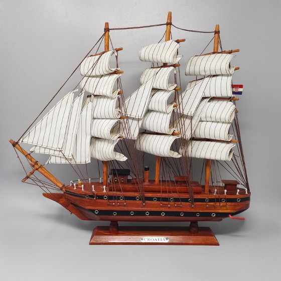 Sorprendente modellino di nave "Croatia" fatto a mano anni '70. Prodotto in Inghilterra. – Oggetti decorativi (photo 4 of 9)