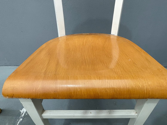 Image 1 of Chaises de cuisine rétro en bois, années 1950, Tchécoslovaquie, lot de 3