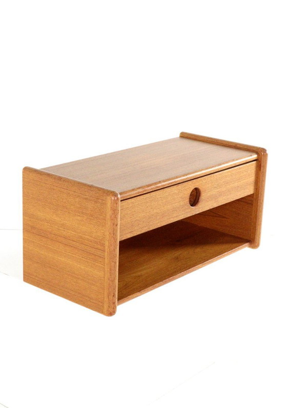 Image 1 of Kai Kristiansen per Vildbjerg pensile credenza piccolo mobiletto vintage danese