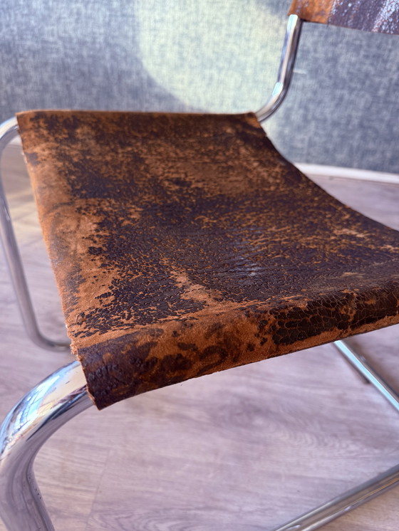 Image 1 of Vintage Thonet S33 van Mart Stam, met een bijzondere patina, circa jaren 60.