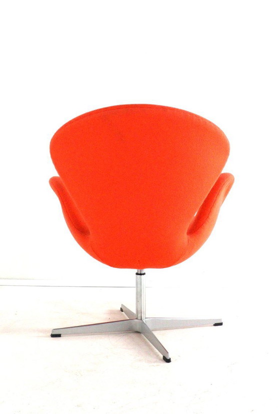 Image 1 of Fauteuil Imitation Swan Arne Jacobsen vintage