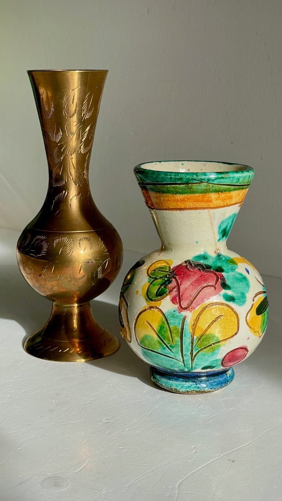 Image 1 of Vasi in ceramica vintage realizzati a mano con ottone cesellato