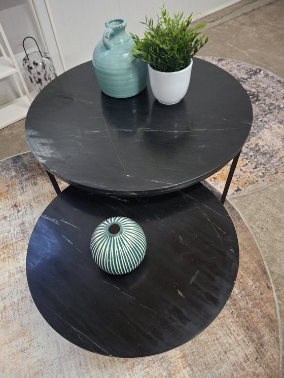 Image 1 of Ensemble de table basse chic avec plateau en marbre véritable et piètement en métal