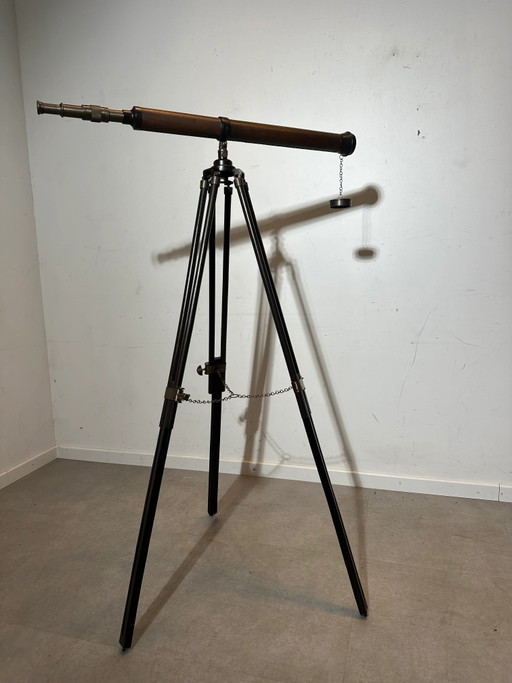 Telescopio de madera – beeldhouwkunst (photo 2 of 6)