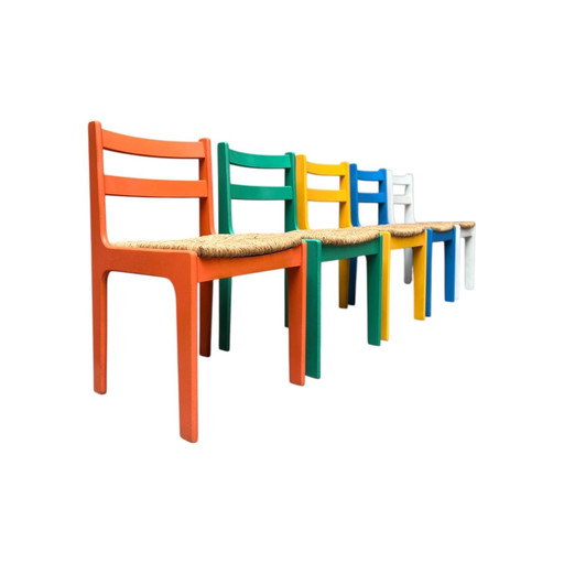 Set of 5 oak chairs