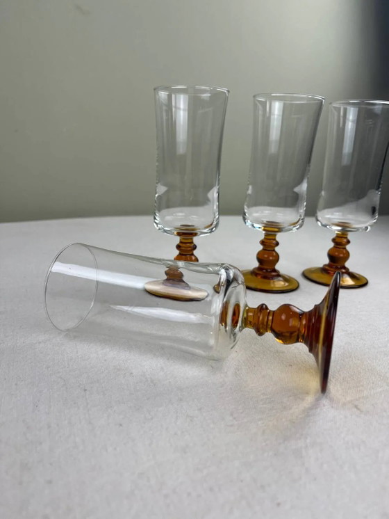 Bicchiere ambrato con stelo – Bicchieri e caraffe, Crystal, Glass, Vintage (photo 5 of 7)