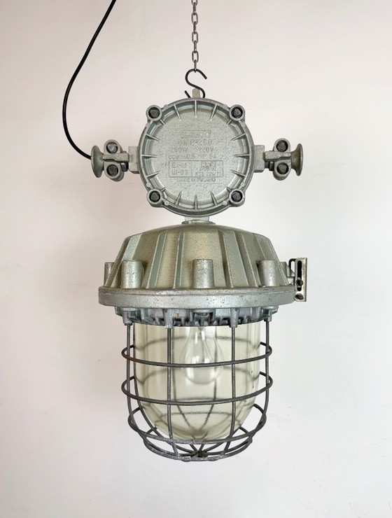 Image 1 of Grande lampada a sospensione industriale in alluminio pressofuso di Zaos, anni '70