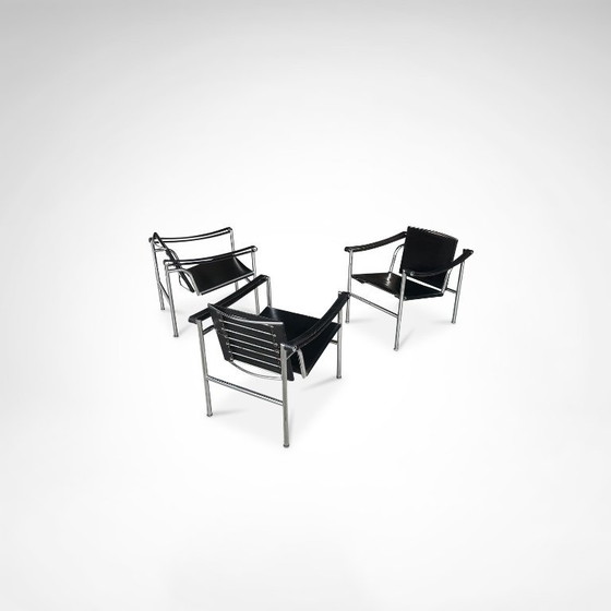 Image 1 of Poltrona vintage LC1 di Le Corbusier et al per Cassina, set di 3 pezzi
