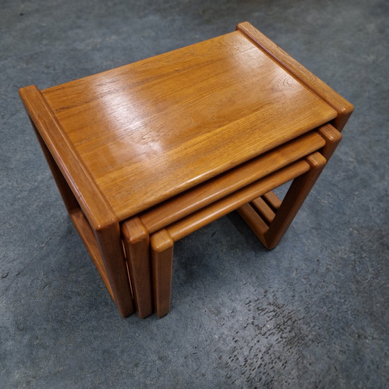 Image 1 of Vintage Danish mimi set nestling tables tables d'appoint en teck